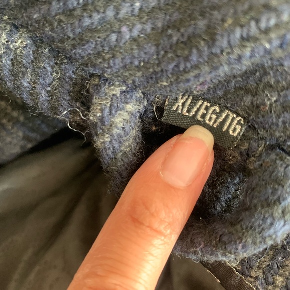 GUESS Jacket - Picture 6 of 6